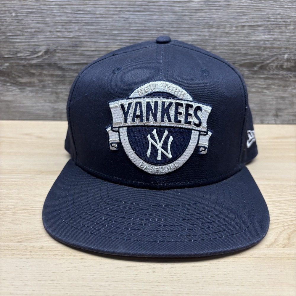 New York Yankees Hat Cap Snap Back Mens One Size Navy MLB Baseball New Era
